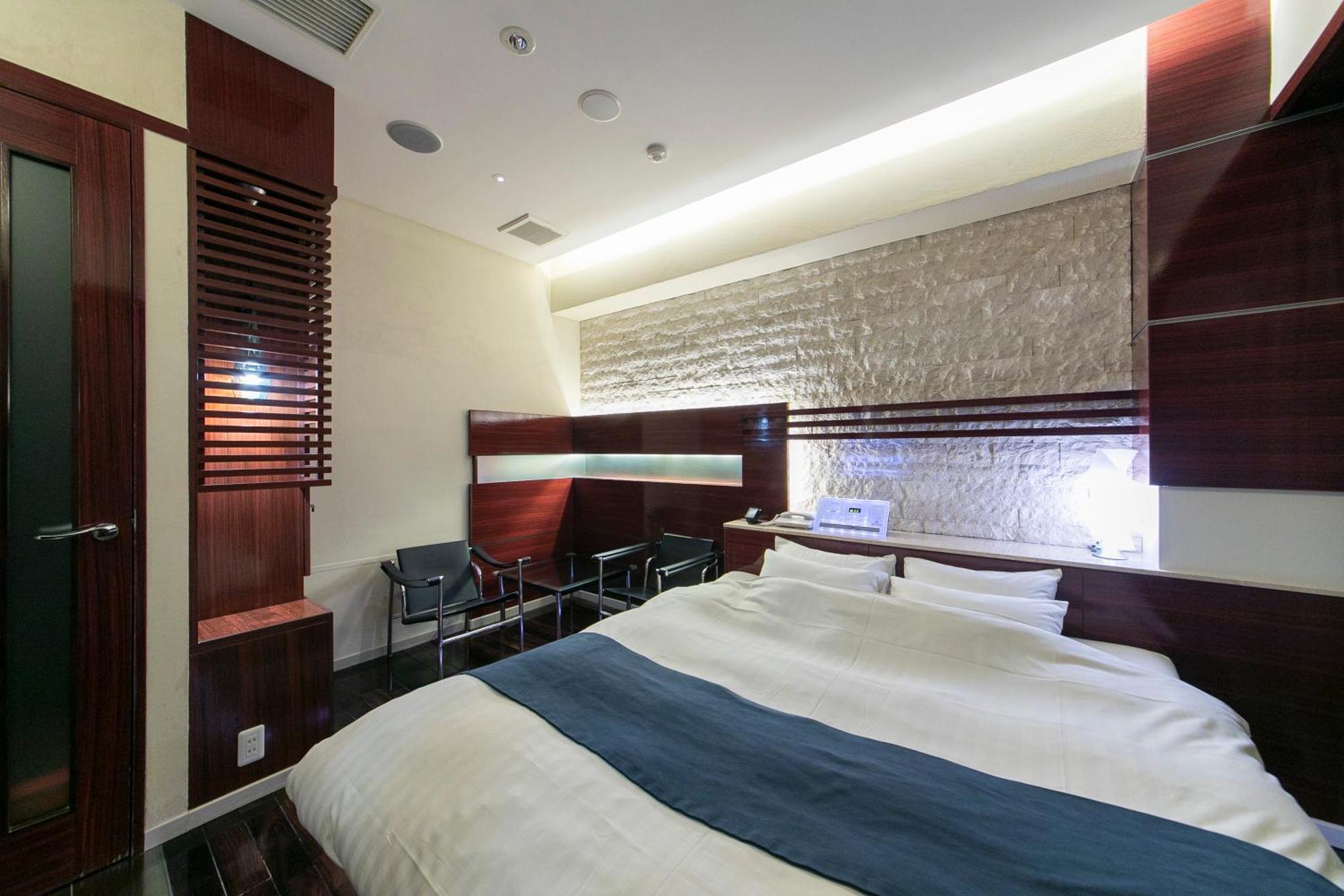 Hotel Aperto (Adults Only) Tokyo Exterior photo
